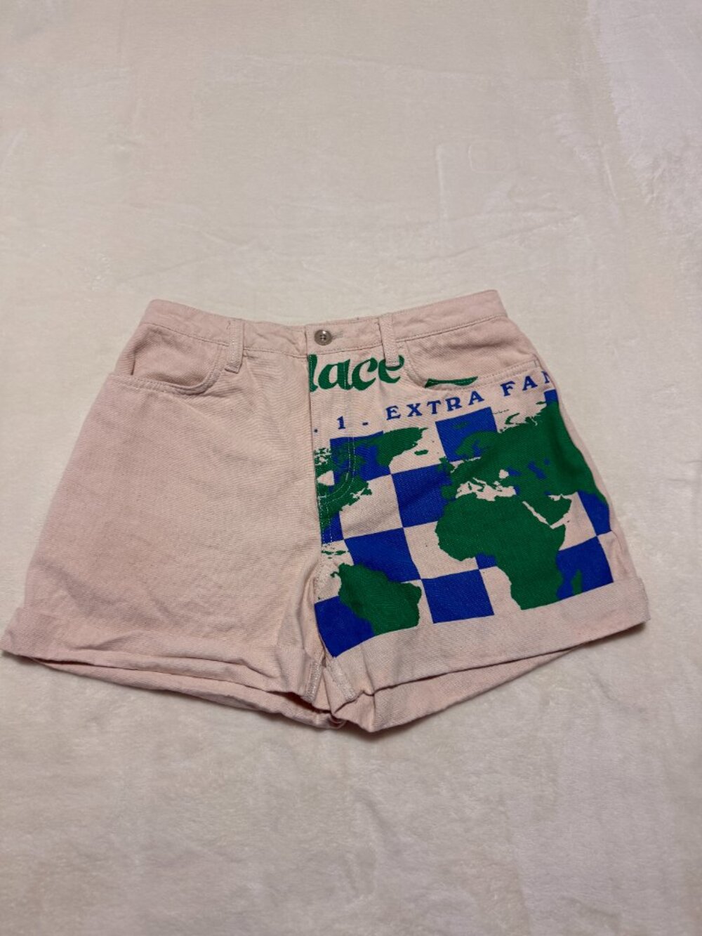 Vans Women’s Canvas Shorts Size 26 High Rise Beige Map No Place like home
